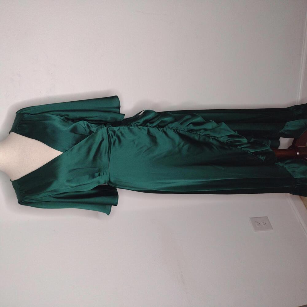 NWOT Sugarlips Women's Green/Wrap Dress Size XS